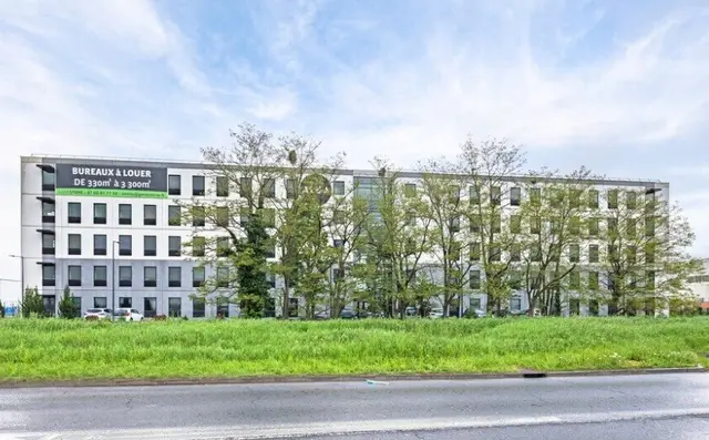 Kontor (1980 m²)