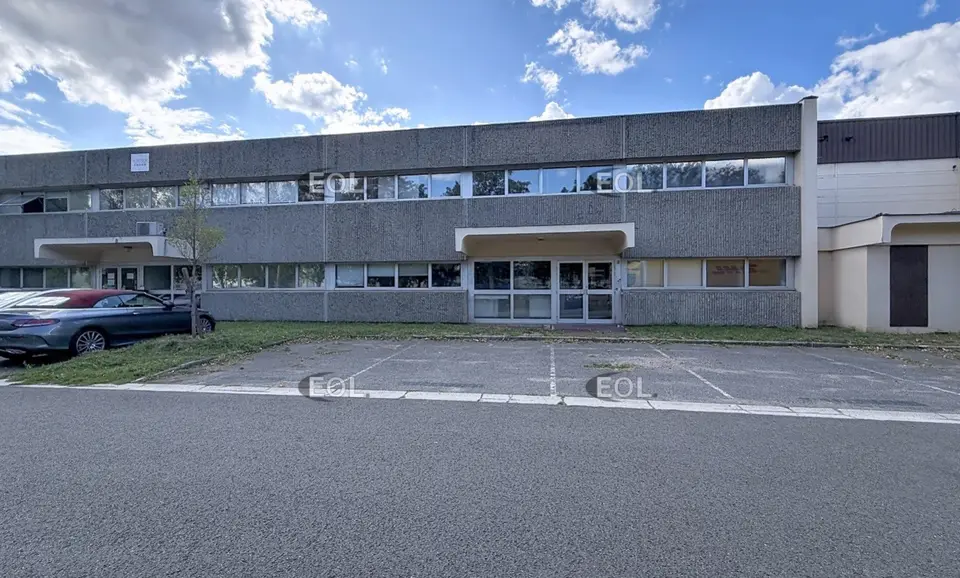LOCATION ACTIVITES/BUREAUX 1214 m² – Photo 1 sur 5