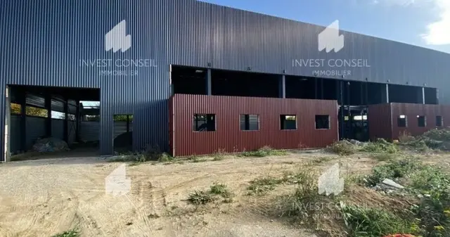 VENTE ACTIVITES/BUREAUX 1100 m²