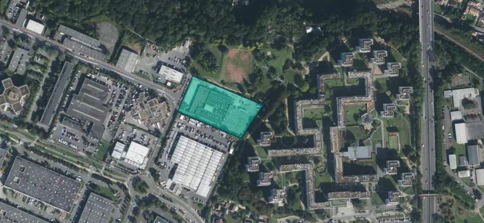 LOCATION/VENTE ACTIVITES/BUREAUX 4521 m²