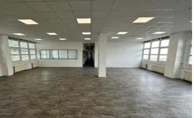 LOCATION ENTREPOTS/BUREAUX 1184 m²