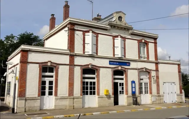 LOCATION LOCAL GARE D'US 108 m²