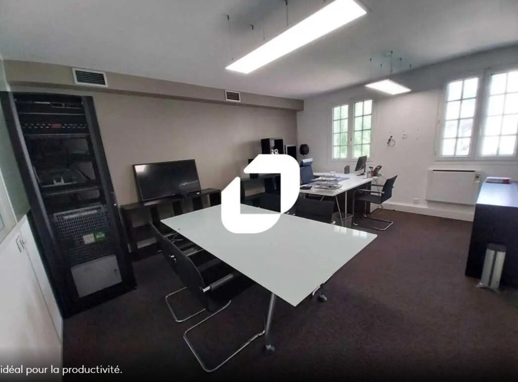 LOCATION BUREAUX 105 m²