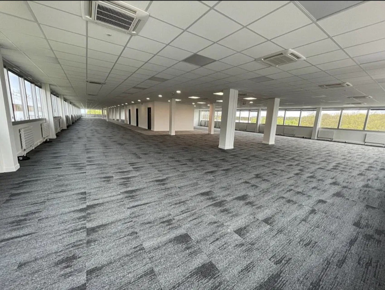 LOCATION BUREAUX DIVISIBLES 11346 m²