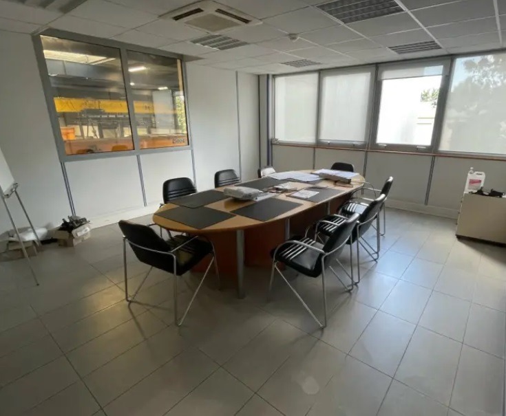 LOCATION/VENTE ACTIVITES/ENTREPOT/BUREAUX 1763 m²