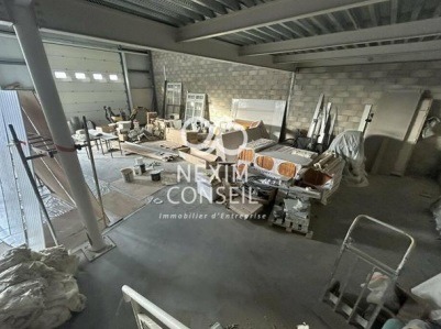 ACTIVITES/BUREAUX 330 m²