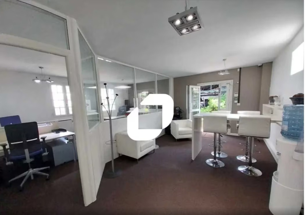 LOCATION BUREAUX 105 m²