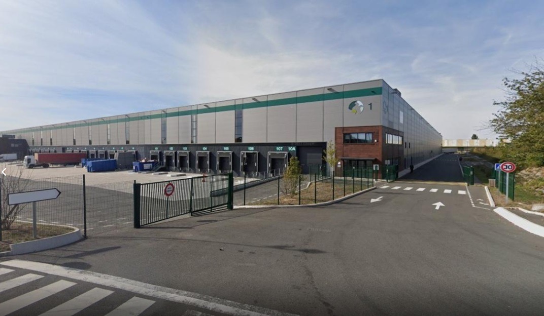 LOCATION ENTREPOT 18961 m²