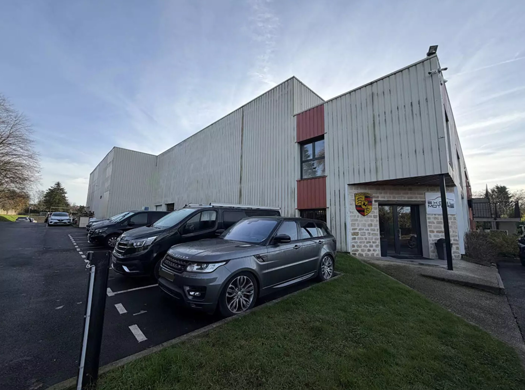 VENTE ACTIVITES 465 m²