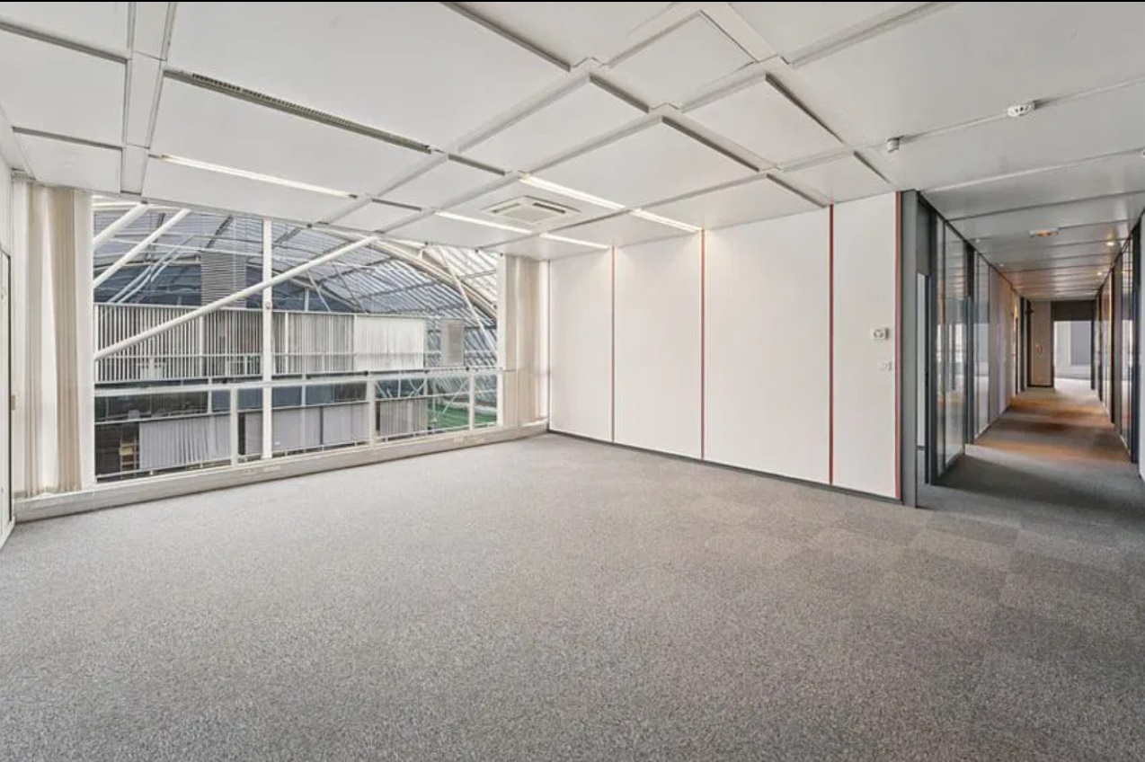 LOCATION BUREAUX 3516 m²