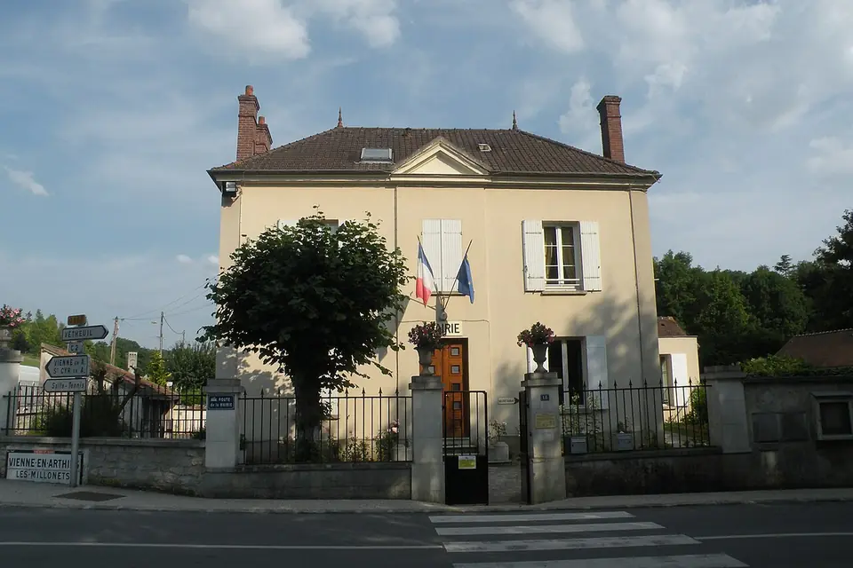 Foto genomen in Vienne-en-Arthies, Val-d'Oise