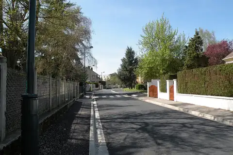 Bernes-sur-Oise, fotografia 2 z 2