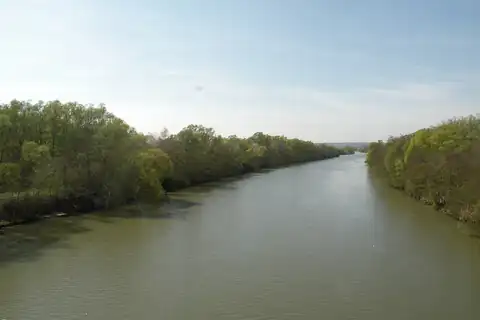 Bruyères-sur-Oise, fotografia 2 z 3