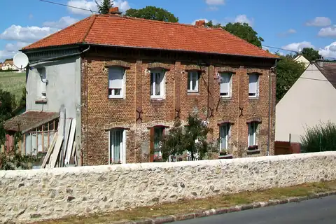 Fontenay-en-Parisis, 4 fotoğraftan 1.