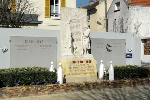 La Frette-sur-Seine, 3 fotoğraftan 2.