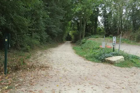 Labbeville, fotografia 1 z 4