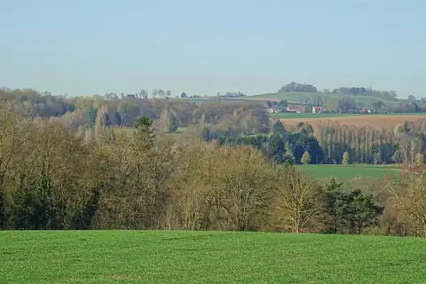 Mareil-en-France, 4 fotoğraftan 1.
