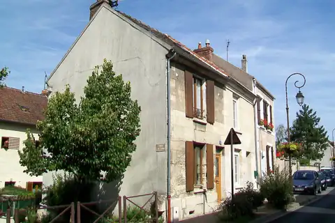 Mériel, 4 fotoğraftan 2.