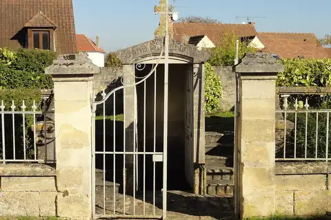 Puiseux-Pontoise, fotografi 2 av 3