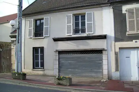 Survilliers, 4 fotoğraftan 1.