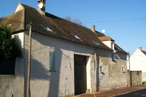 Survilliers, 4 fotoğraftan 4.