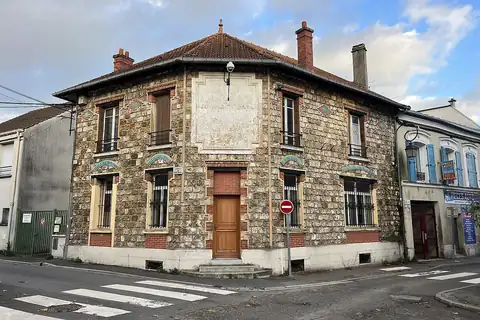 Villiers-le-Bel, 4 में से तस्वीर 3