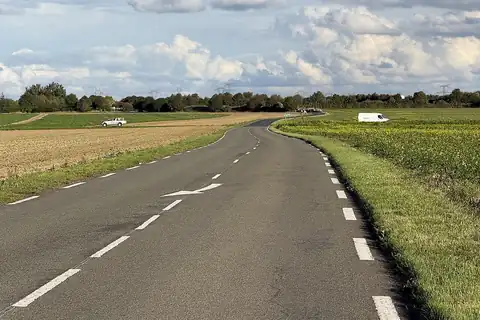 Villiers-le-Sec, 4 fotoğraftan 1.