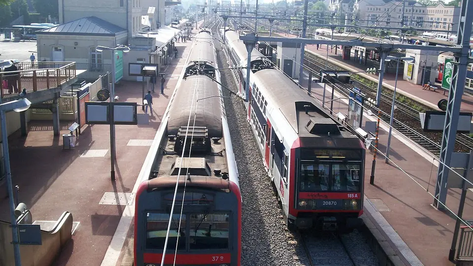Gare de Pontoise, desservie par le RER C