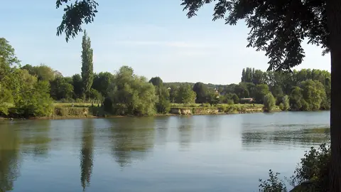 The Oise river at Mériel